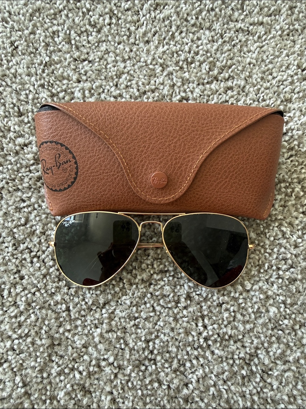 Ray-Ban Gold Frame Aviator Sunglasses with Black Lenses